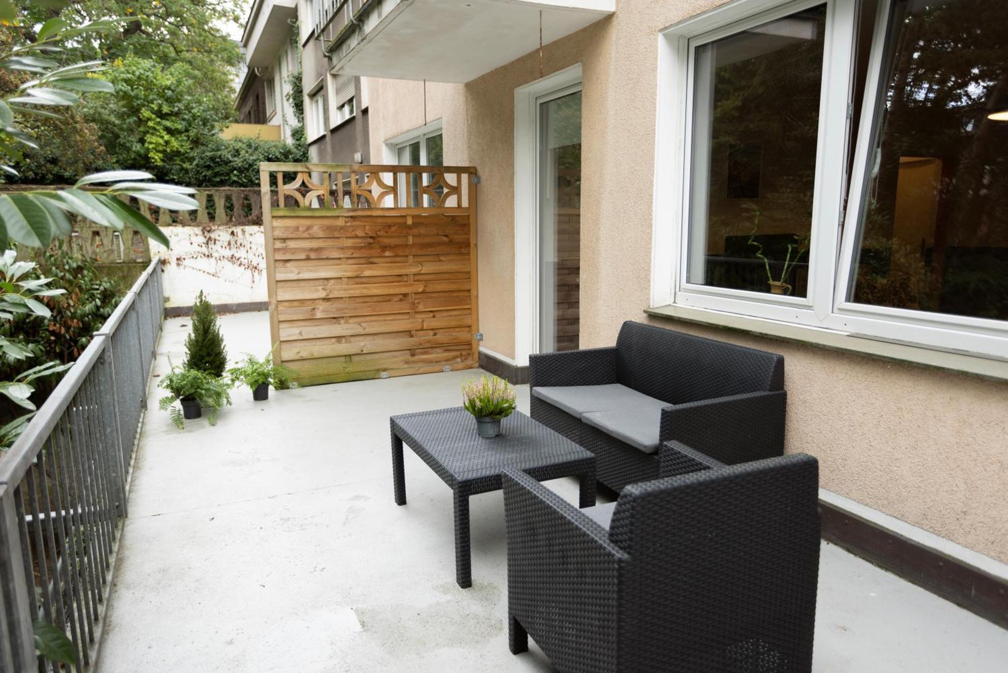 Central Apartment With Terrace And A Free Parking Duisburg Dış mekan fotoğraf