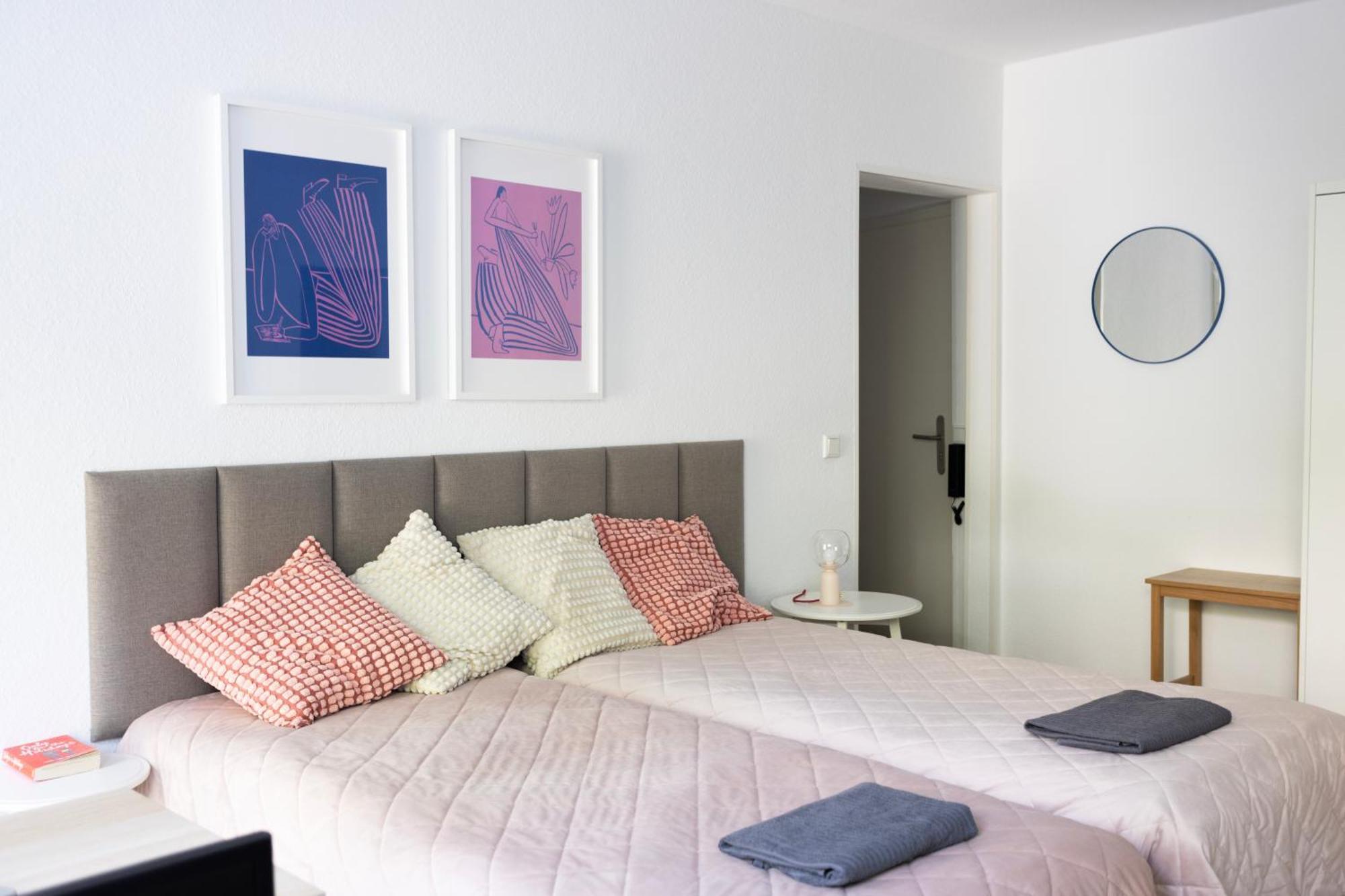 Central Apartment With Terrace And A Free Parking Duisburg Dış mekan fotoğraf
